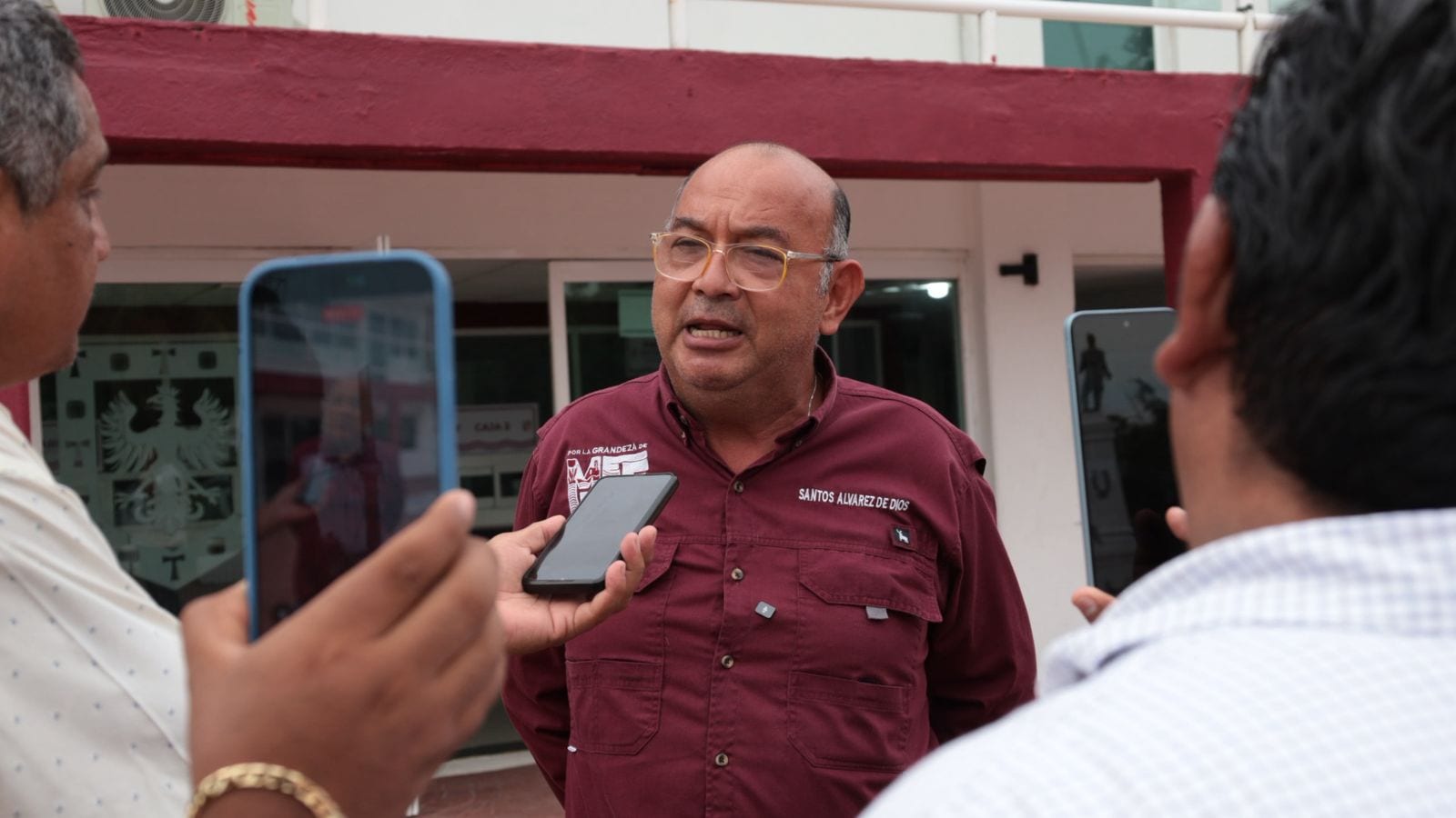 Samuel Acosta conoce la problemática: Santos Álvarez responde a críticas por el servicio de agua
