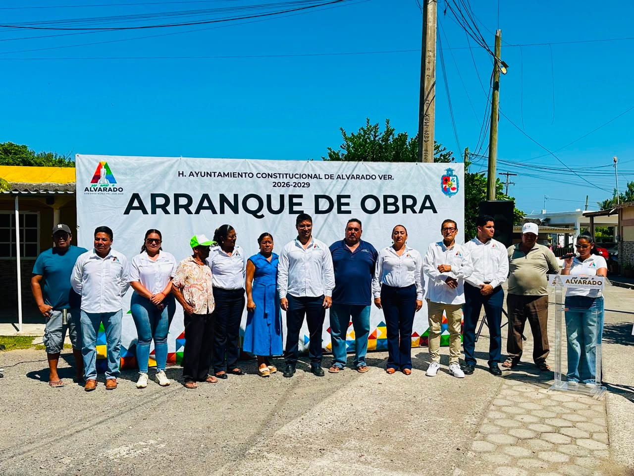 Inicia ampliación de la red eléctrica en la calle Flor de Mango, en Arbolillo